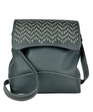 Ručne vyšívaná kožená kabelka v čiernej farbe s béžovým prešívaním (1)
