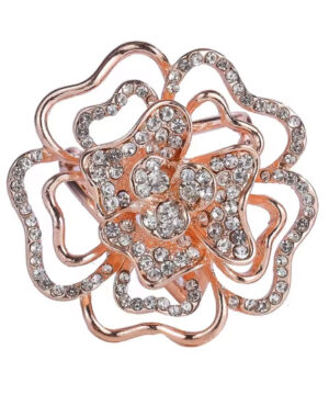 Trojprstenec na šatku v tvare kvitnúceho kvetu