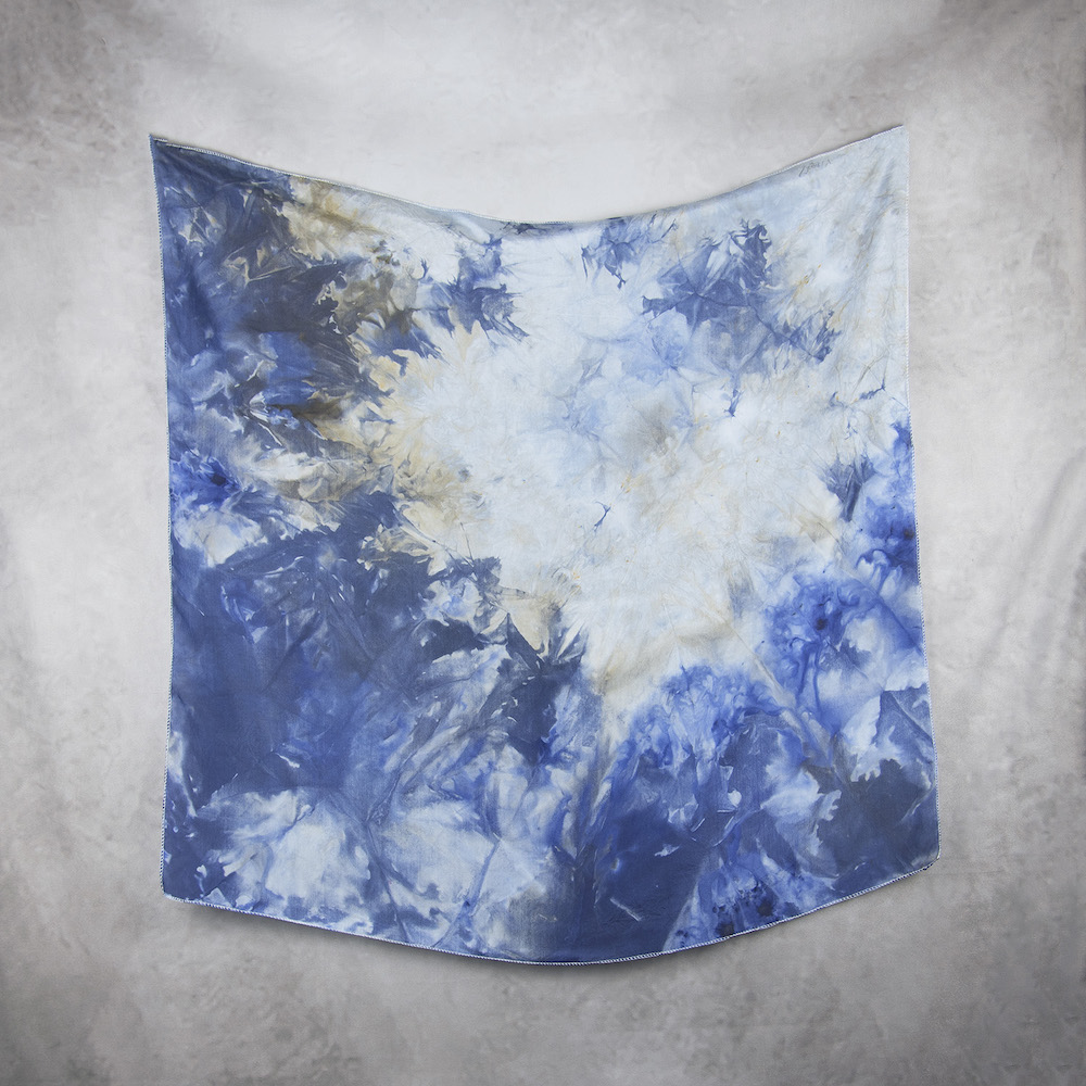 Hodvábna šatka VZOR_68, 90 x 90cm, Vyrobené na Slovensku – Obrázok 2