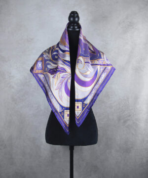 Hodvábna šatka LÍŠKA – PURPUROVÁ, 90 x 90cm, Vyrobené na Slovensku – Obrázok 4