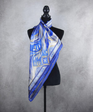 Hodvábna šatka LÍŠKA – MODRÁ, 90 x 90cm, Vyrobené na Slovensku – Obrázok 3